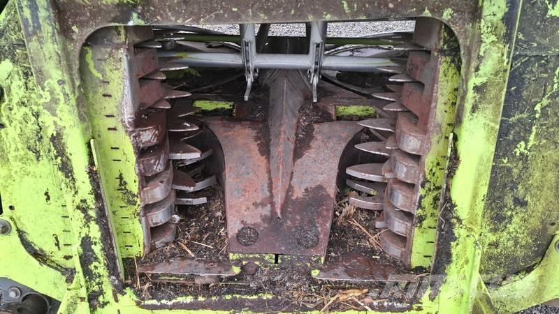 CLAAS 494 Moissonneuse batteuse
