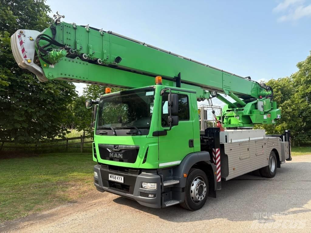 Klaas K950 Grues tout terrain