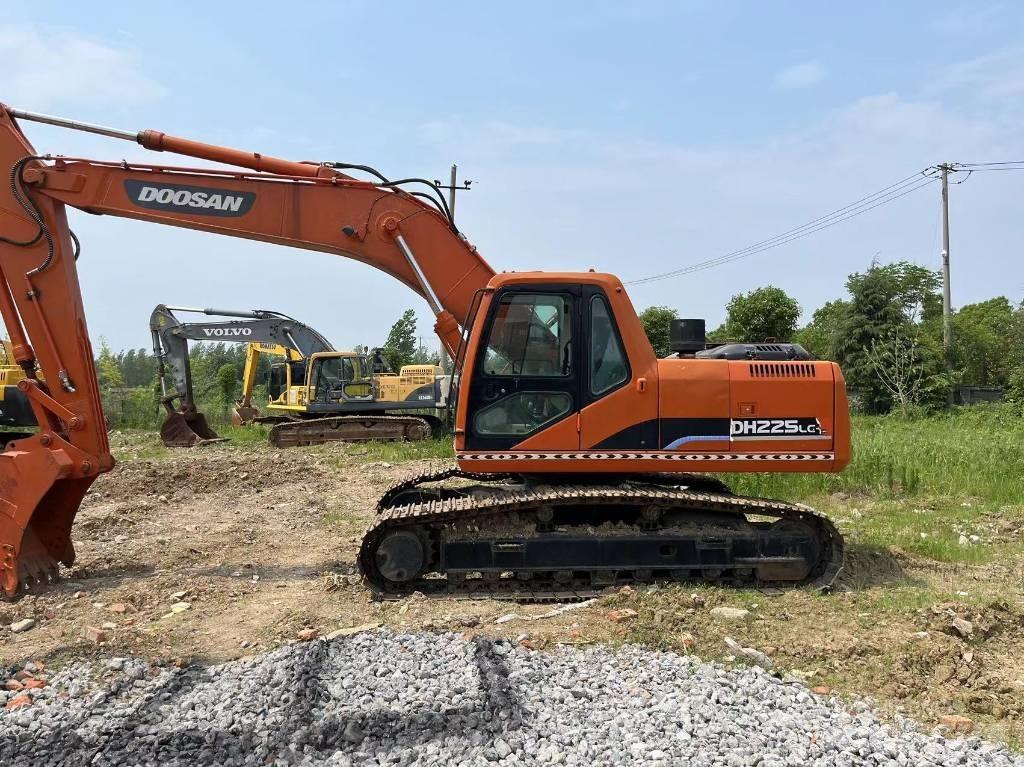 Doosan DH 300 Pelle sur chenilles