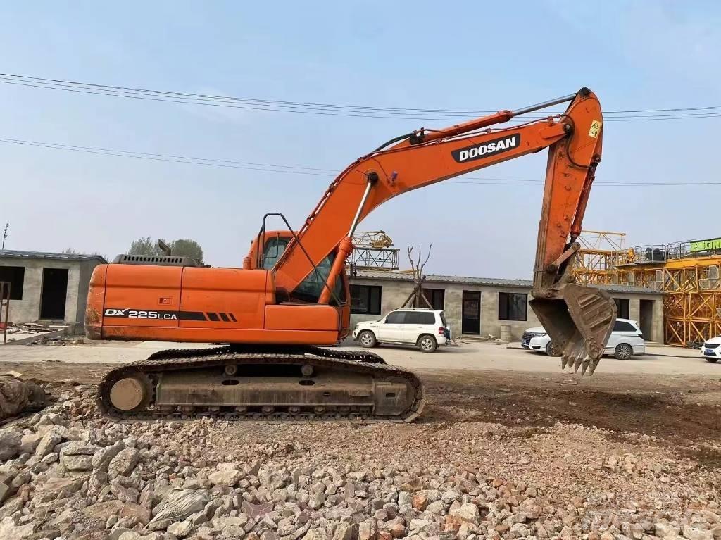 Doosan DX 225 LC Pelle sur chenilles