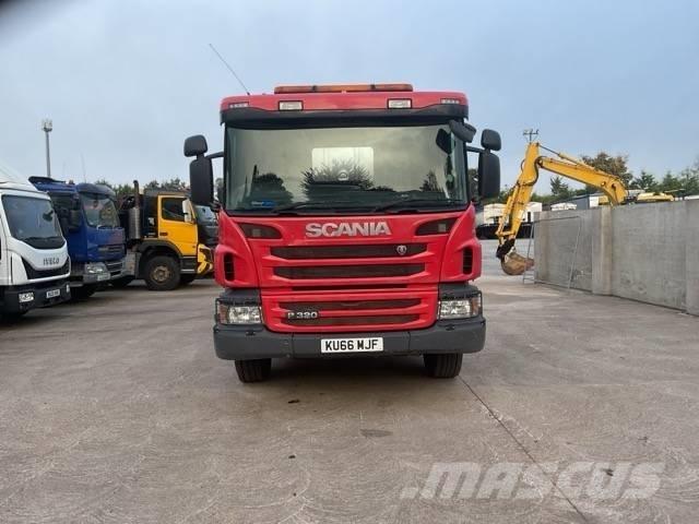 Scania P 320 Camion malaxeur