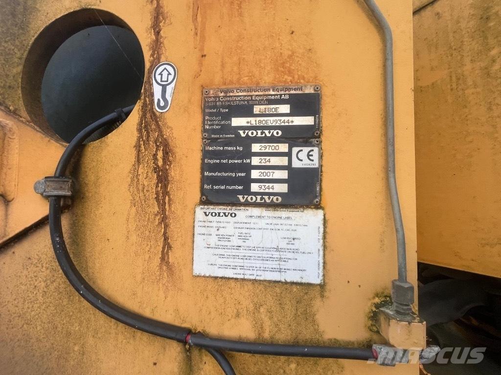 Volvo L180E Chargeuse sur pneus