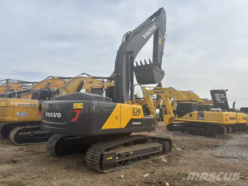 Volvo EC 240 Pelle sur chenilles