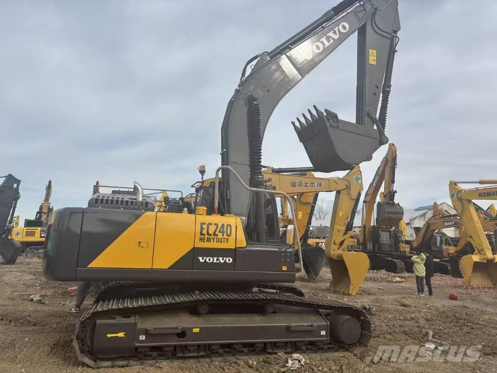 Volvo EC 240 Pelle sur chenilles