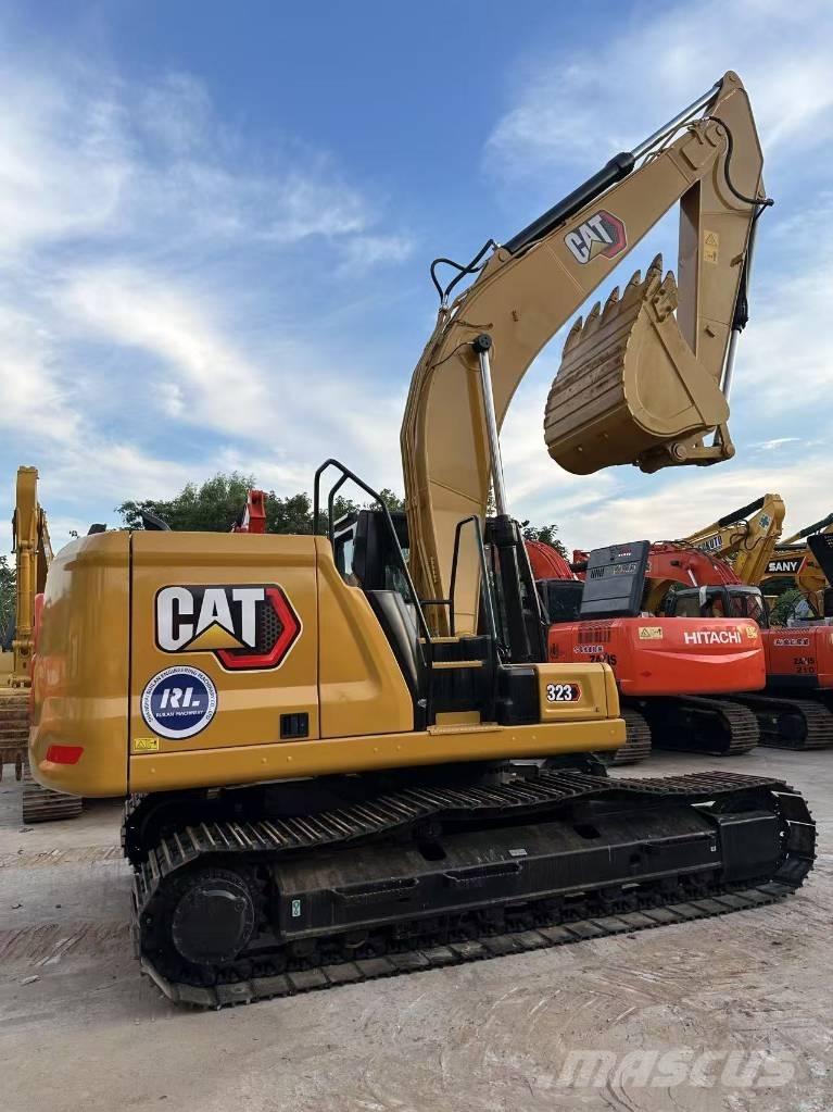 CAT 323GC Pelle sur chenilles