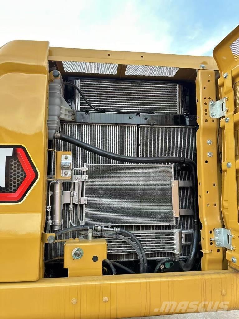 CAT 323GC Pelle sur chenilles