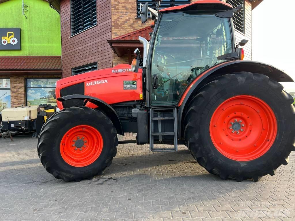 Kubota M 135 GX Tracteur