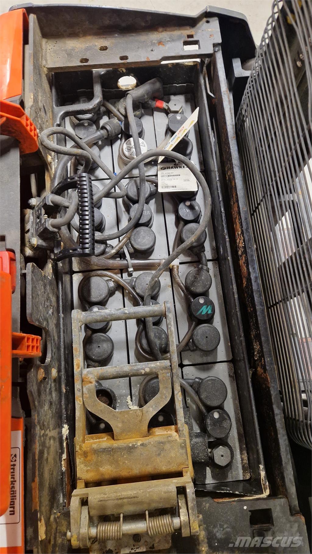 Toyota SWE120L Gerbeurs Automoteurs