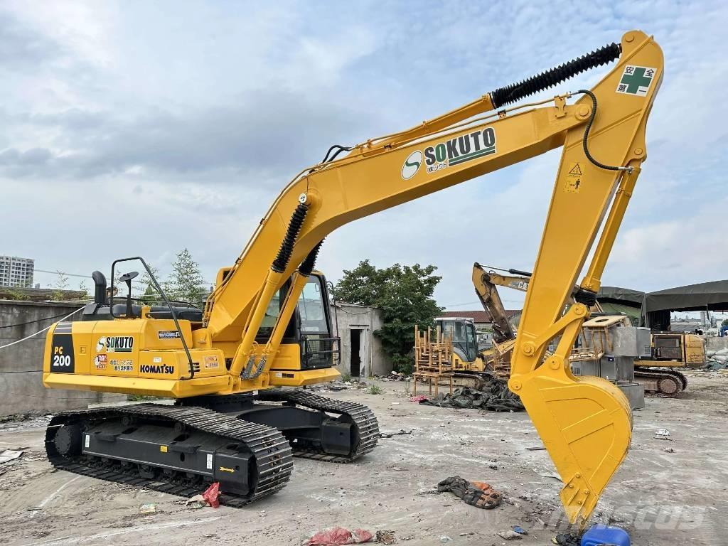 Komatsu PC 200-8 Pelle sur chenilles