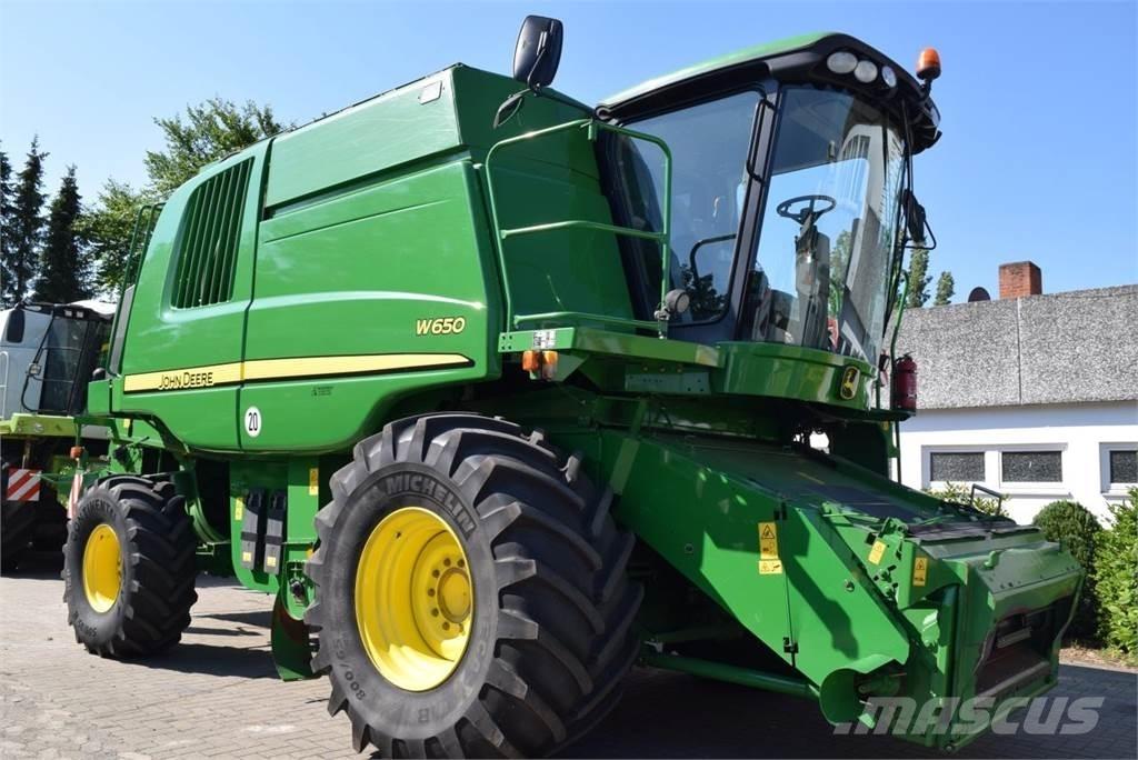 John Deere W 650 Moissonneuse batteuse