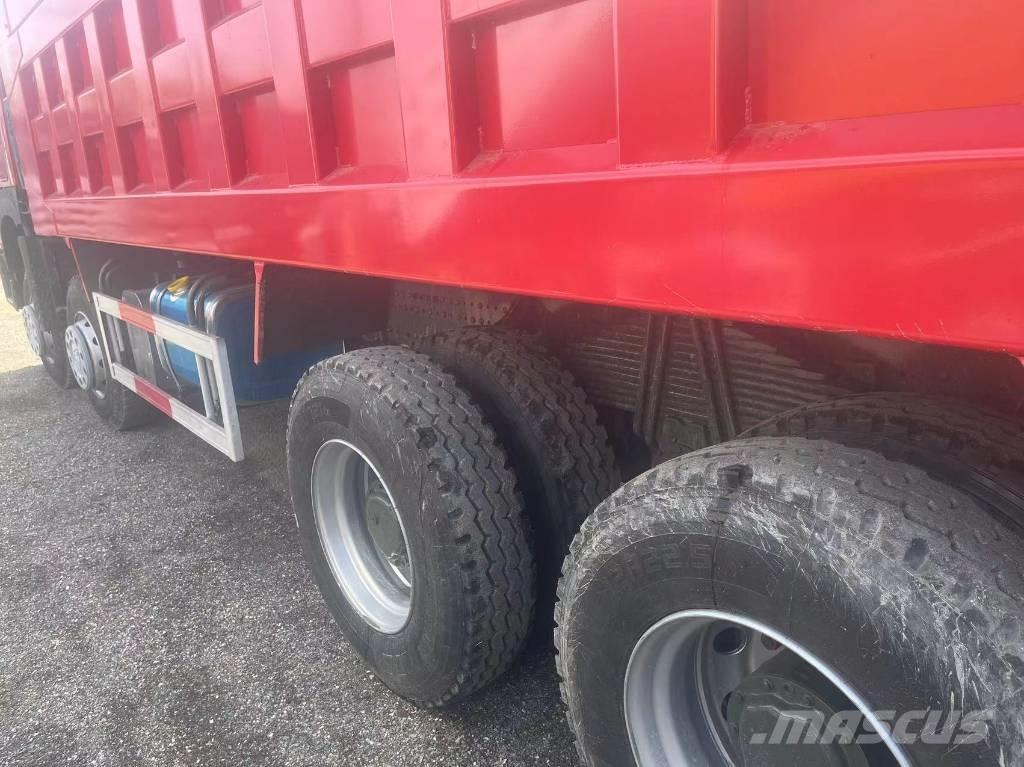 Howo 8*4 420 Camion benne