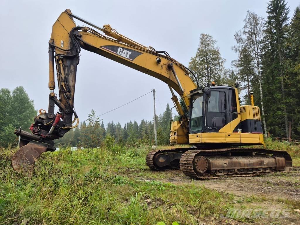 CAT 321 C LCR Pelle sur chenilles