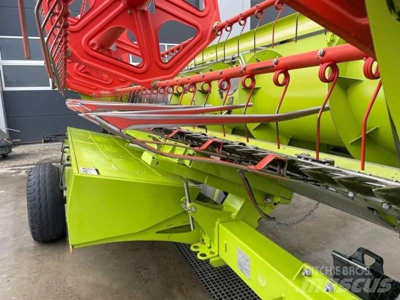 CLAAS Tucano 450 Moissonneuse batteuse