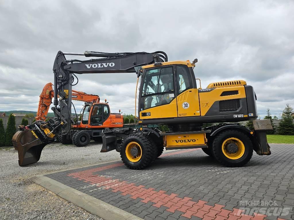 Volvo EW 160 D Pelle sur pneus