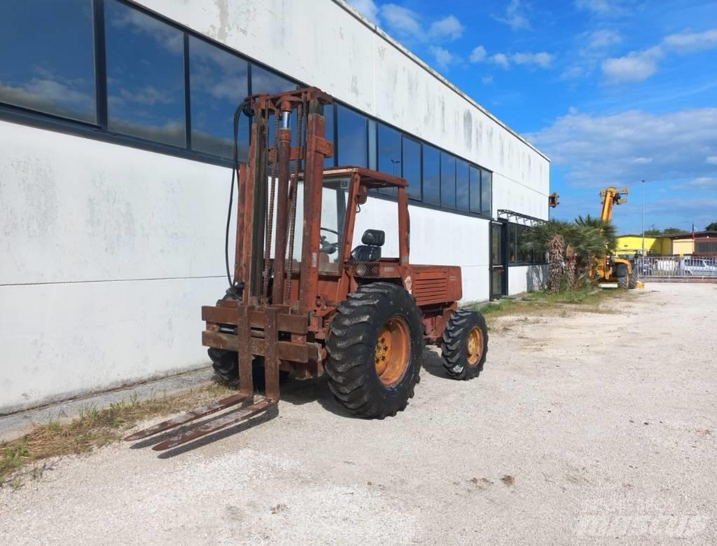 Manitou 4RM30G Chariots diesel