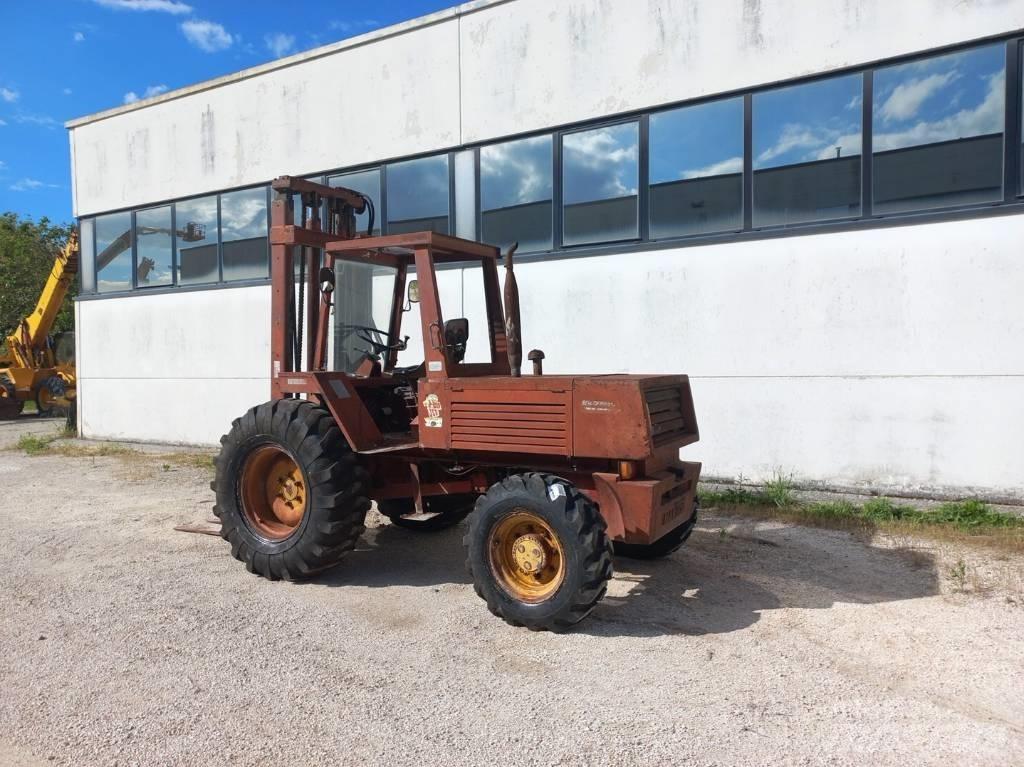 Manitou 4RM30G Chariots diesel