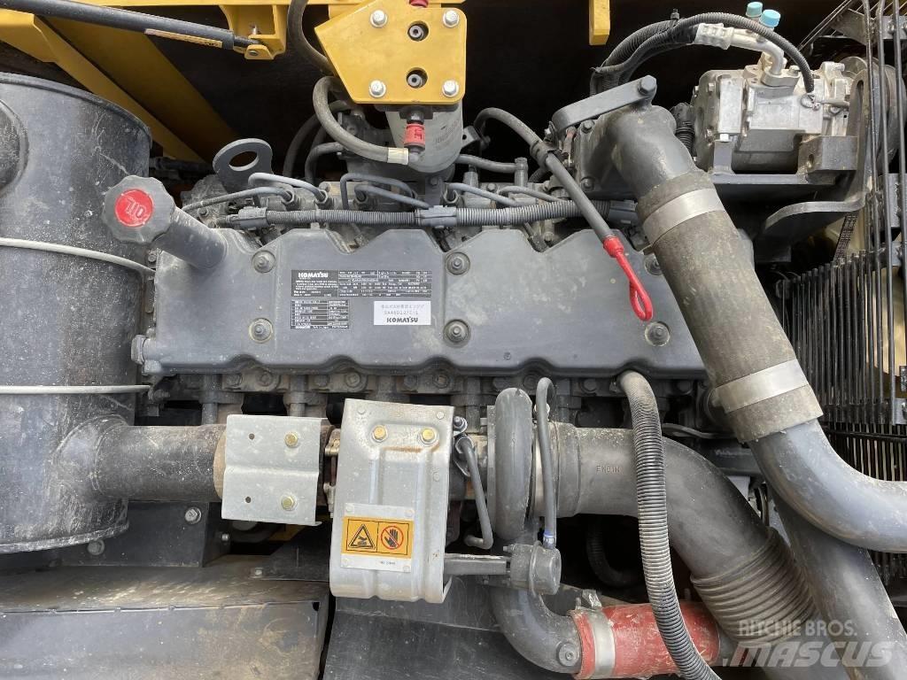 Komatsu PC200-8 Pelle sur chenilles