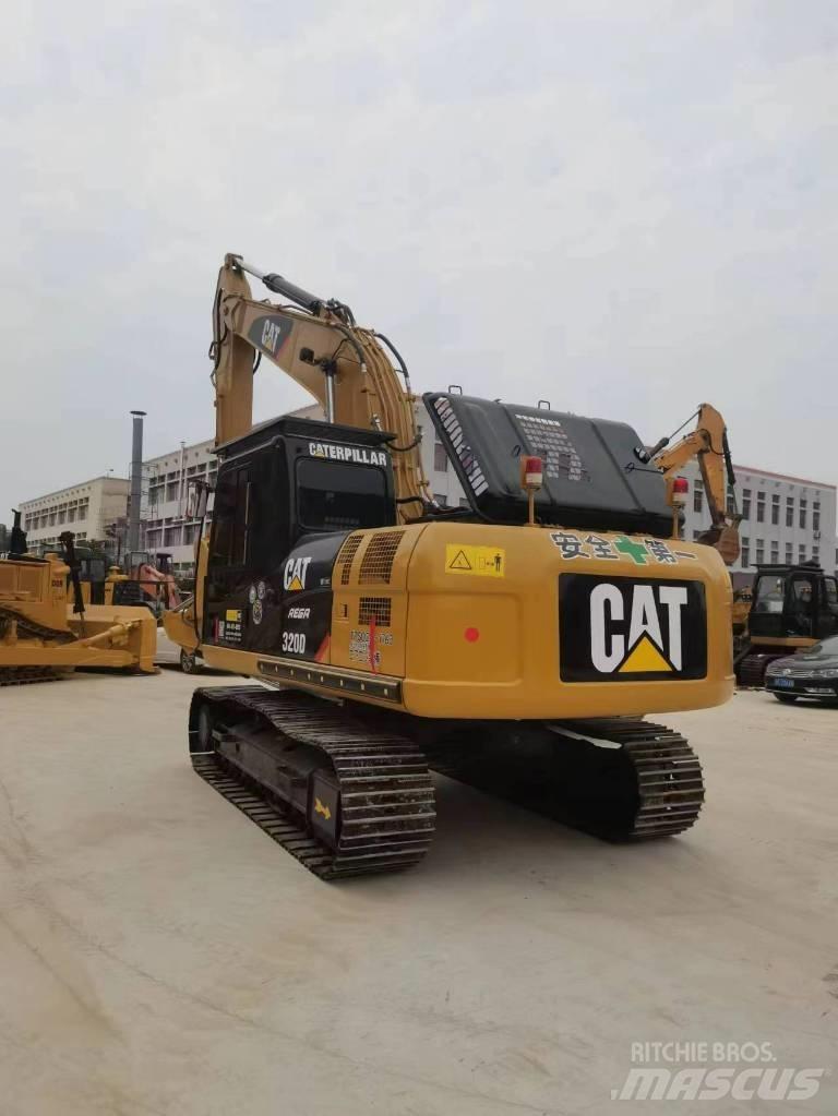 CAT 320 D Pelle sur chenilles