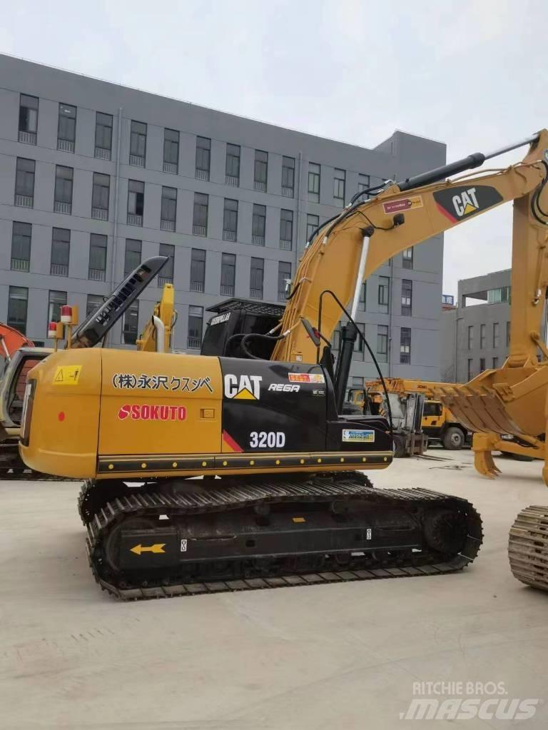 CAT 320 D Pelle sur chenilles