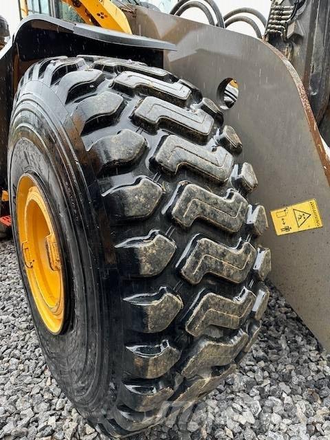 Volvo L 220 H Chargeuse sur pneus