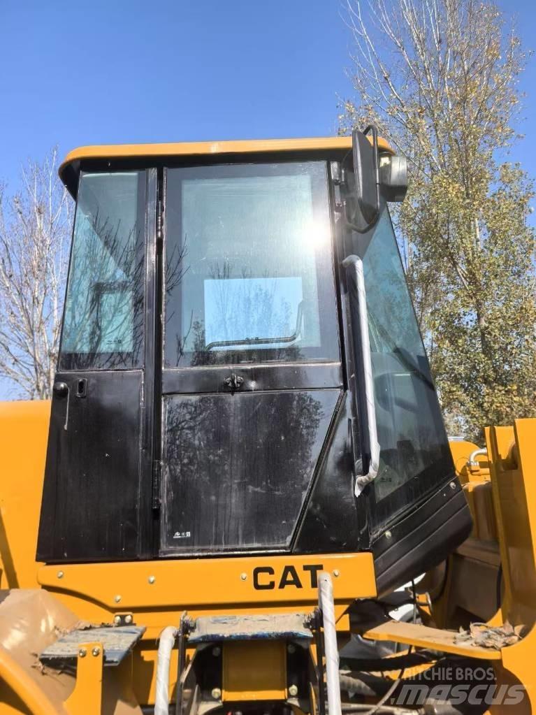 CAT 966H Chargeuse sur pneus