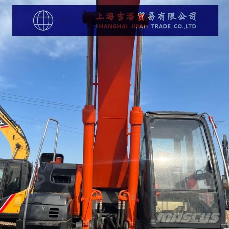 Hitachi ZX 240 Pelle sur chenilles