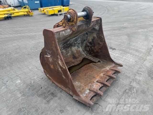 CAT M 320 BUCKET Pelle rétro arrière