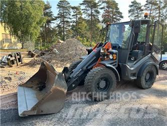 Hitachi ZW 75 Chargeuse sur pneus