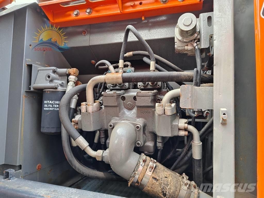 Hitachi ZX 200 Pelle sur chenilles