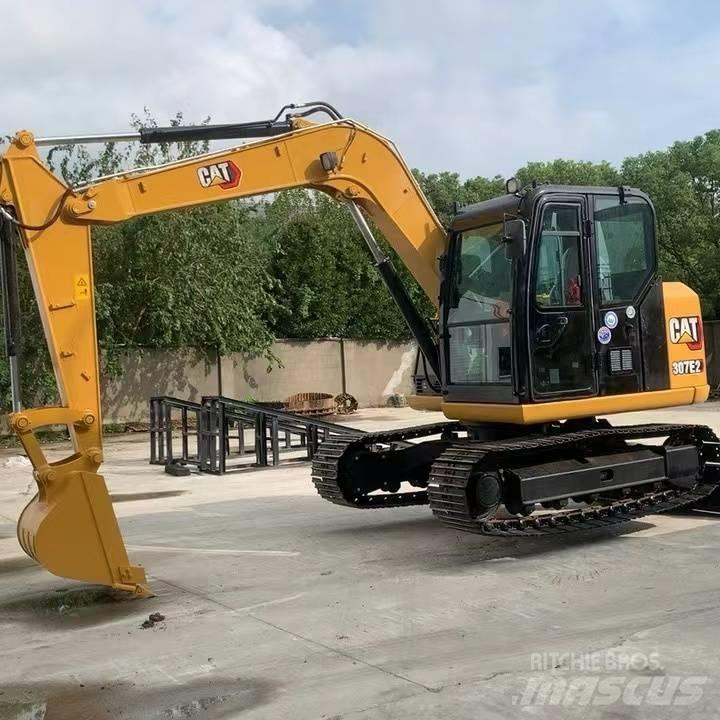 CAT 307E2 Pelle sur chenilles