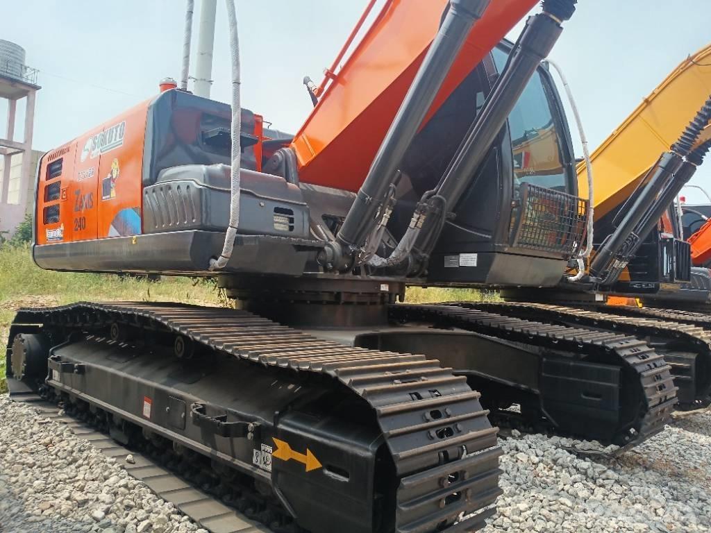 Hitachi ZX 240 Pelle sur chenilles