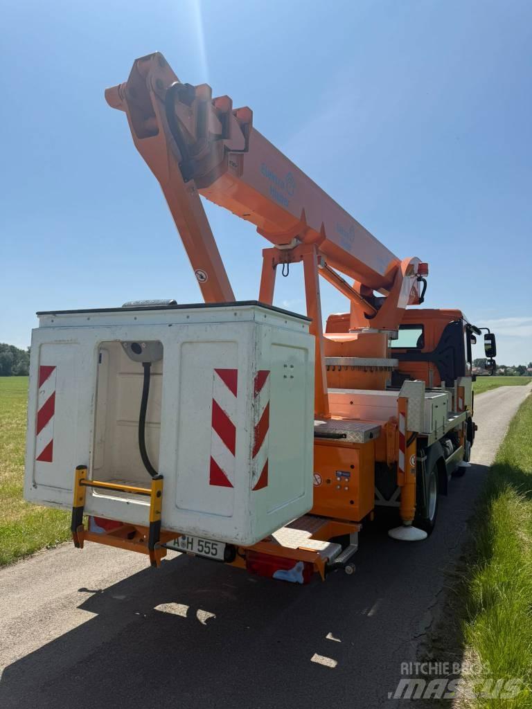 Palfinger P 300 KS Camion nacelle