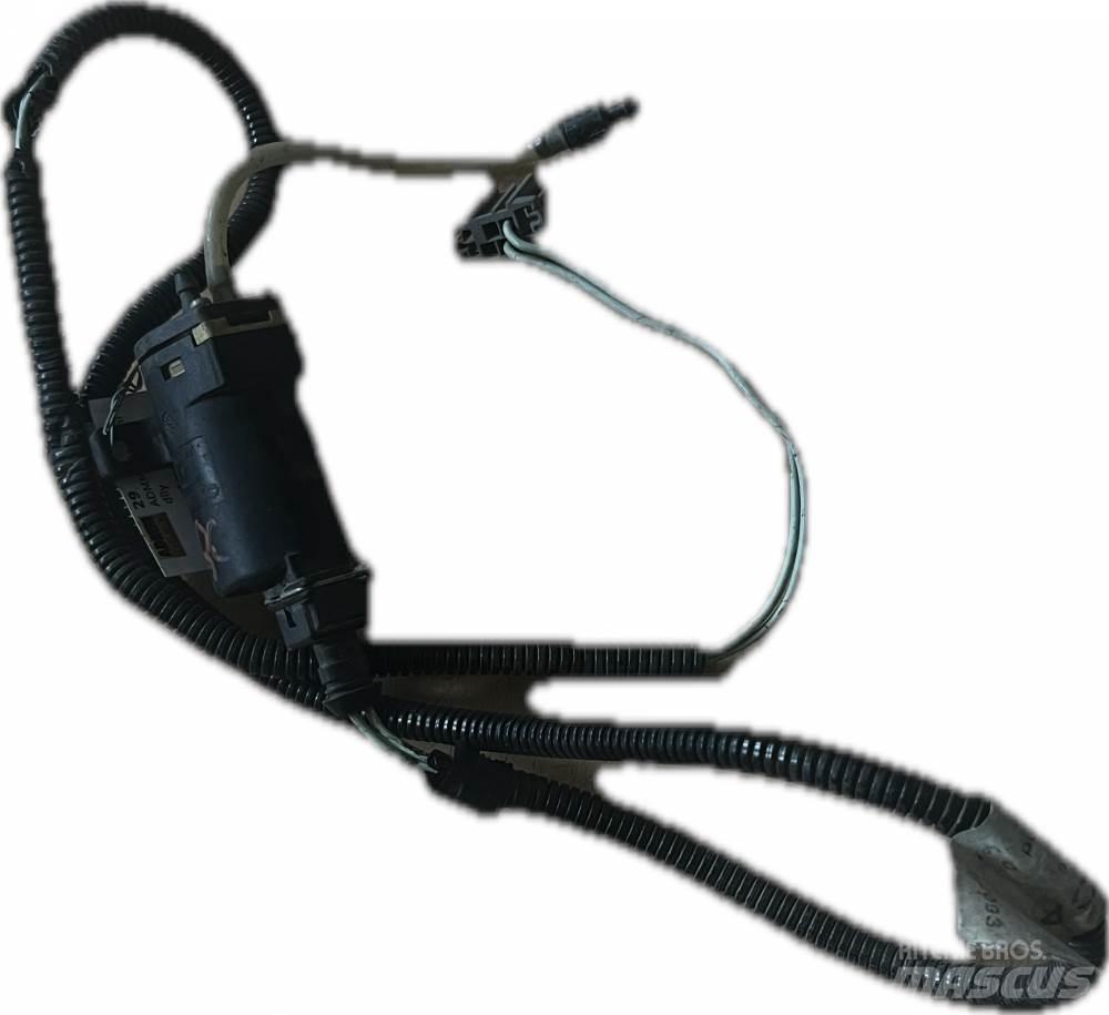  MOTOR OSTŘIKOVAČŮ Moteur