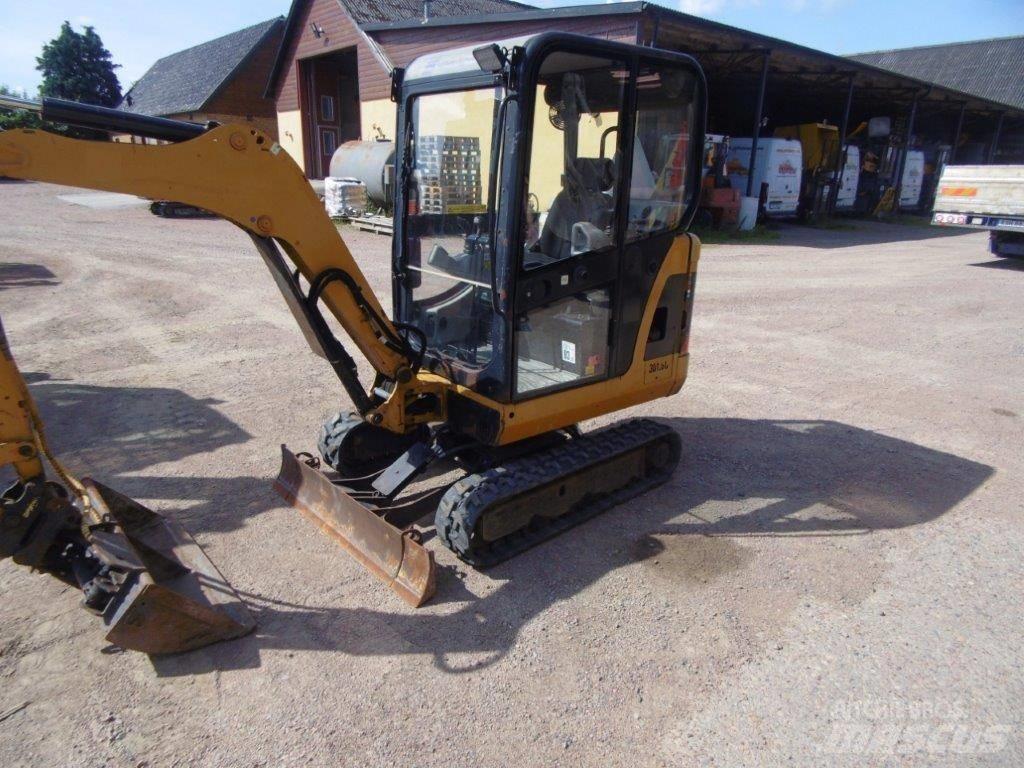 CAT Minigrävare Mini pelle < 7t
