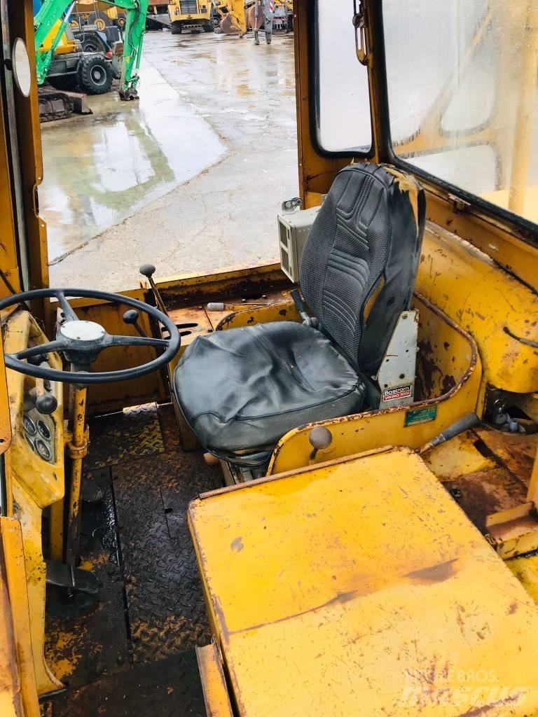 CAT 944 Chargeuse sur pneus