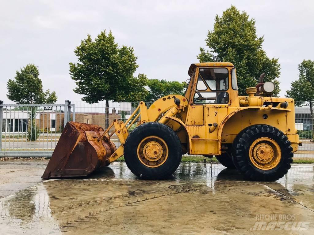 CAT 944 Chargeuse sur pneus