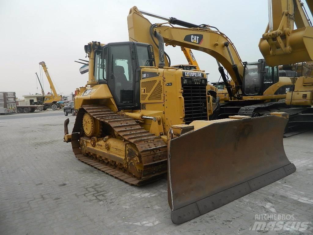CAT D 6 N XL Bouteurs sur chenilles
