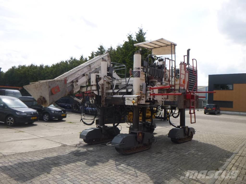 Wirtgen SP250 Hélicoptère pour béton