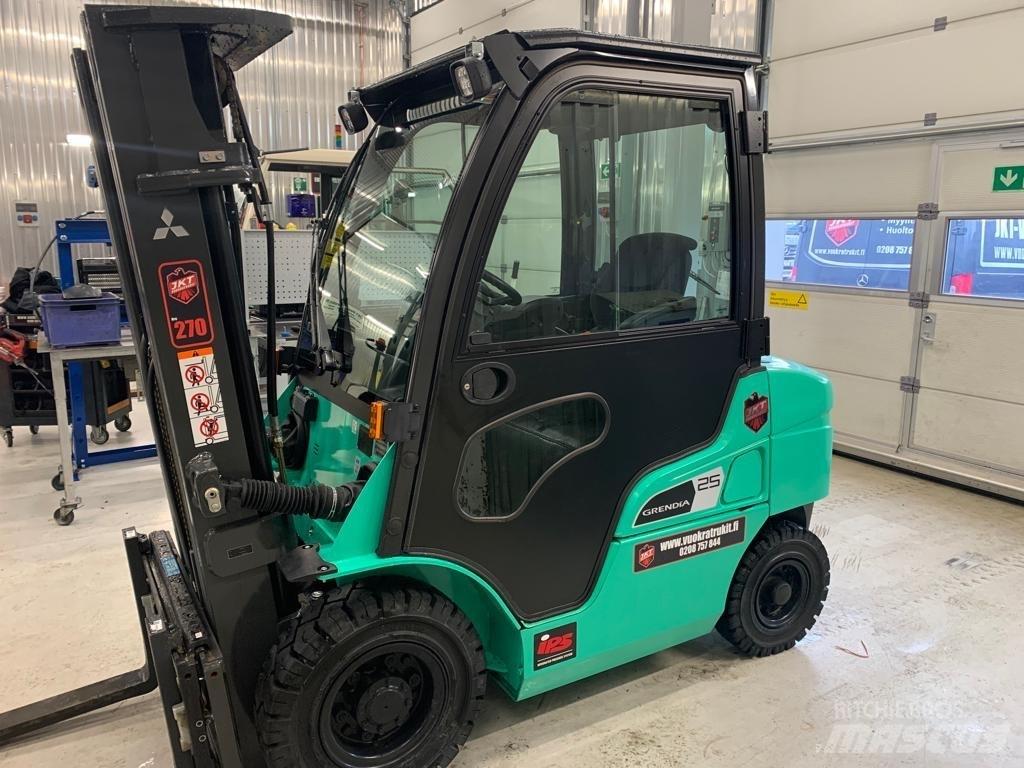 Mitsubishi FD25N3 Chariots diesel