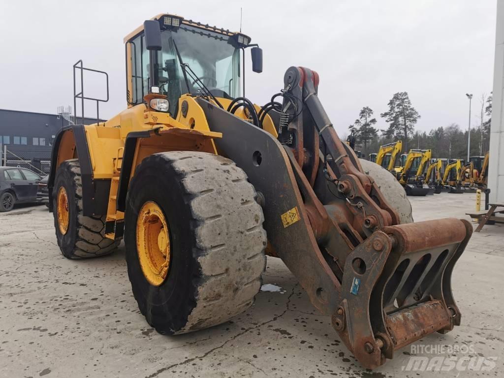 Volvo L220F Chargeuse sur pneus