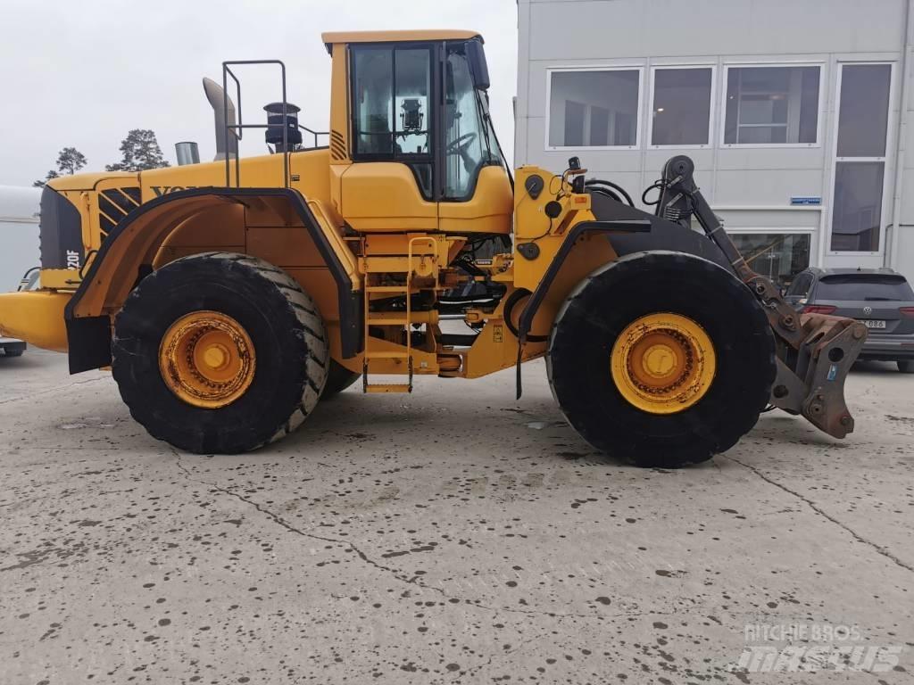 Volvo L220F Chargeuse sur pneus
