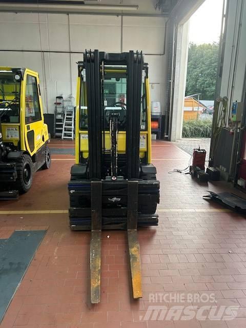 Hyster H 2.5 FT Chariots diesel