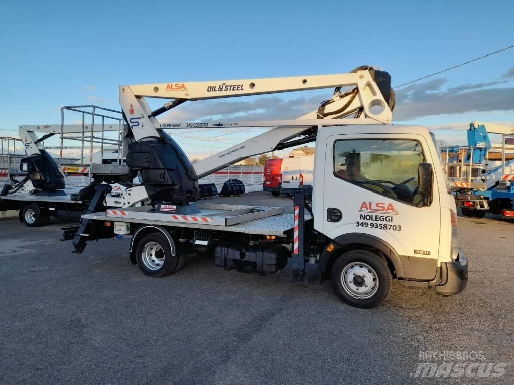Oil & Steel 2112 Camion nacelle