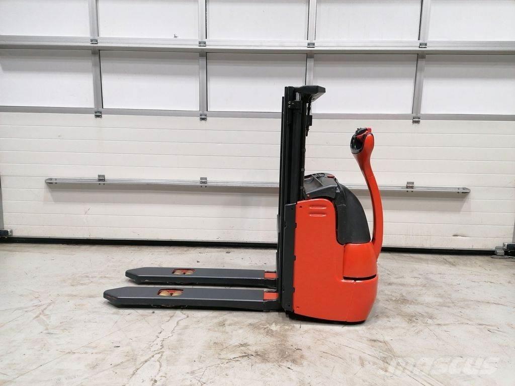 Linde L10 Gerbeur accompagnant