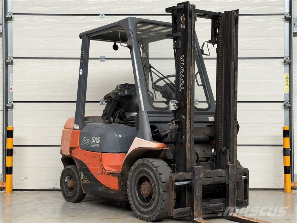 Toyota 62-7FDF25 Chariots diesel