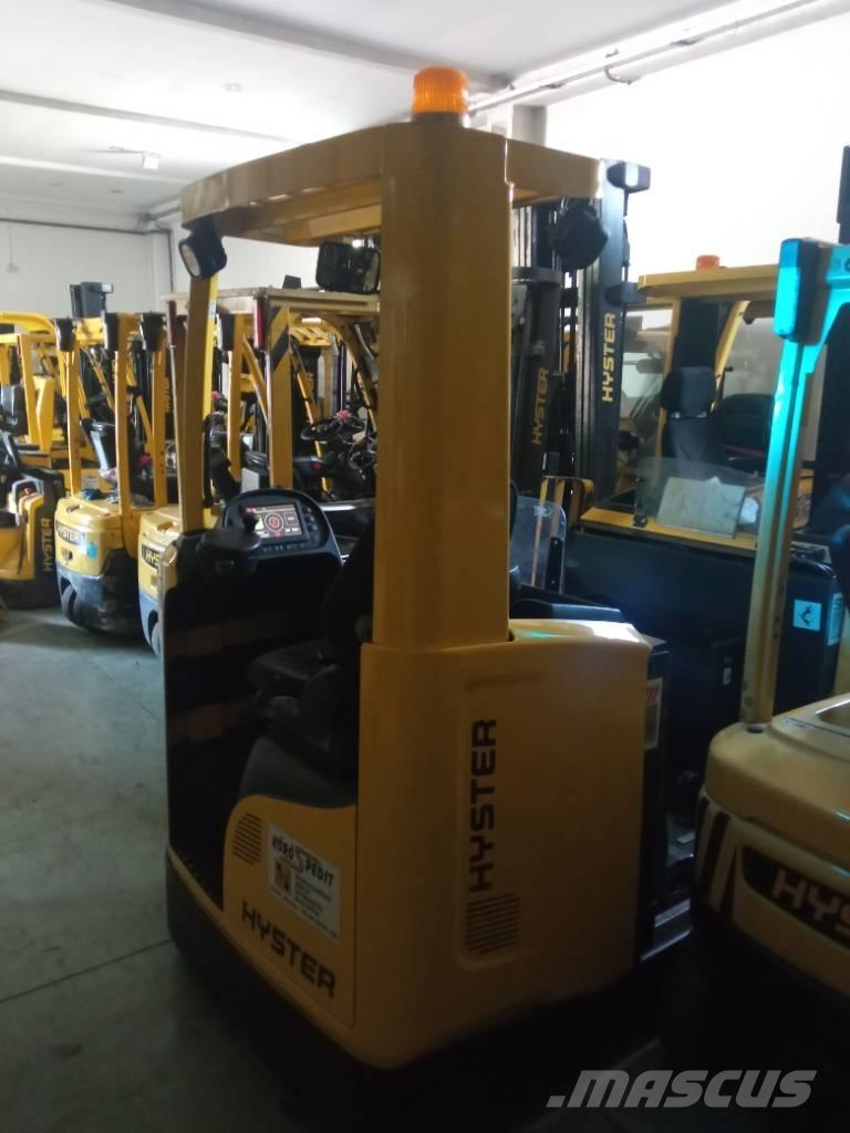 Hyster R 1.4 Chariot à mât rétractable