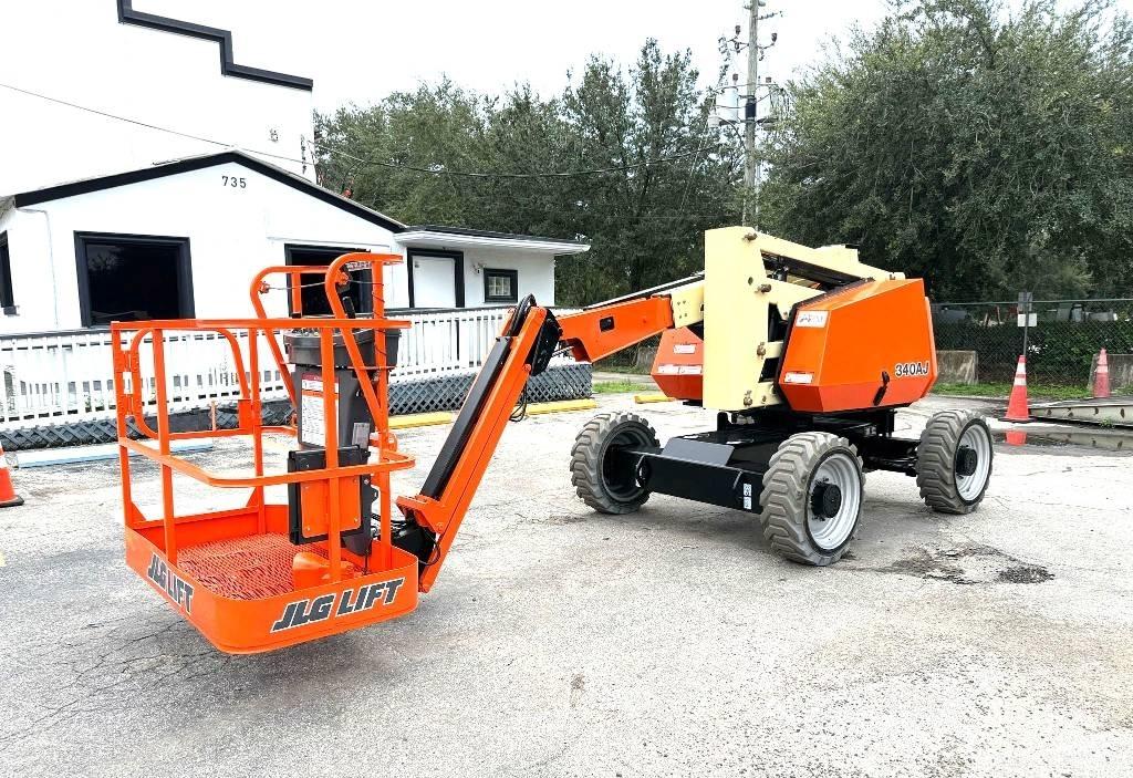 JLG 340 AJ Nacelles articulées