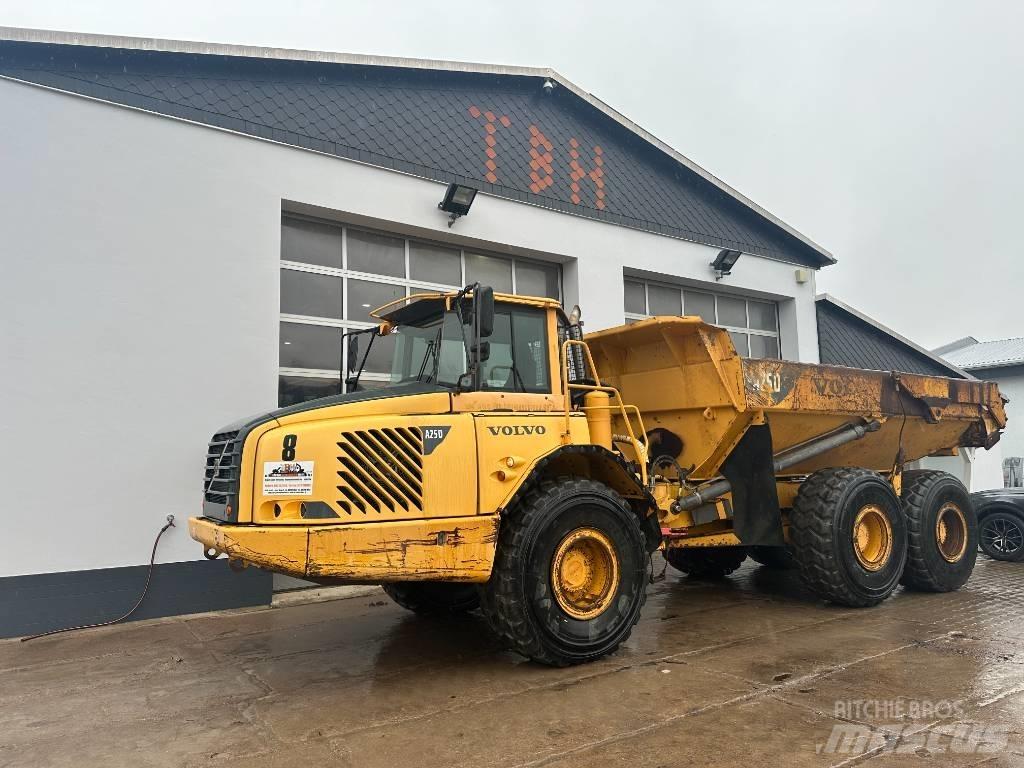 Volvo A 25 D Nr.8 Tombereau articulé