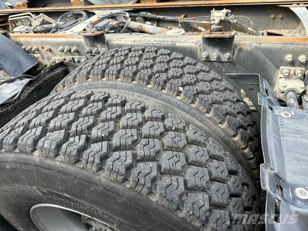 Volvo FMX 8X4*4  4132 Châssis cabine