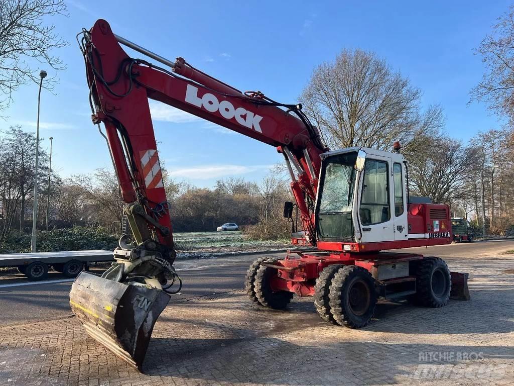 Liebherr 902 Pelle sur pneus